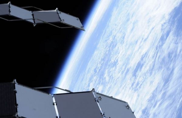 <br />
Космический мусороперерабатывающий комплекс будет перемалывать старые спутники<br />
