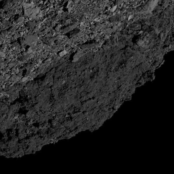 OSIRIS-REx сфотографировал экваториальный хребет Бенну