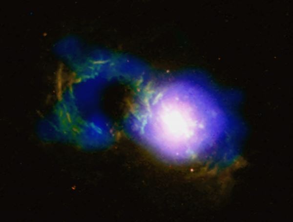 Телескопы Chandra и Hubble показали бурю в космической «чашке»