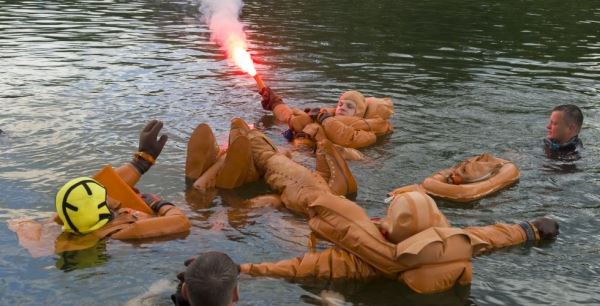 ЦПК. ТРЕНИРОВКИ ПО «ВОДНОМУ ВЫЖИВАНИЮ»